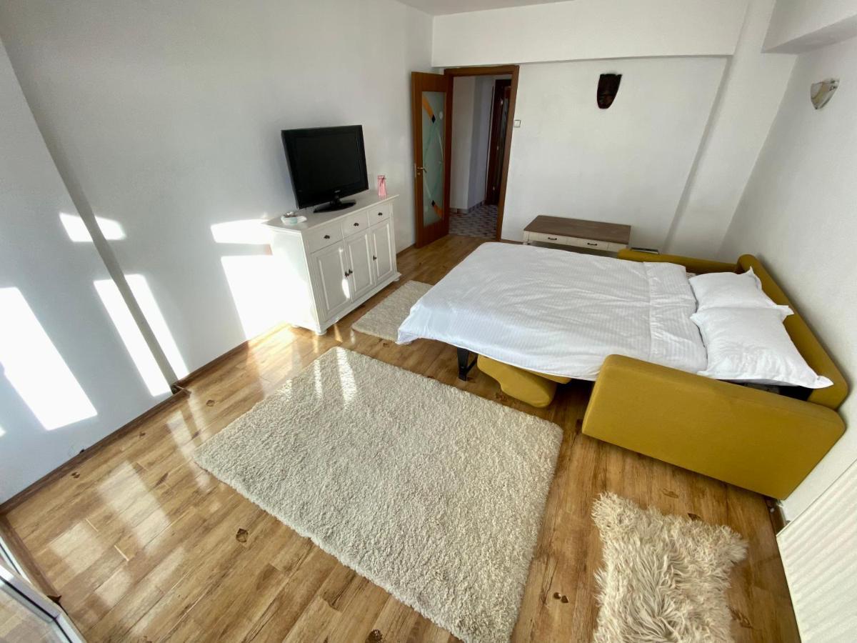 Downtown Apartment Craiova Exterior photo